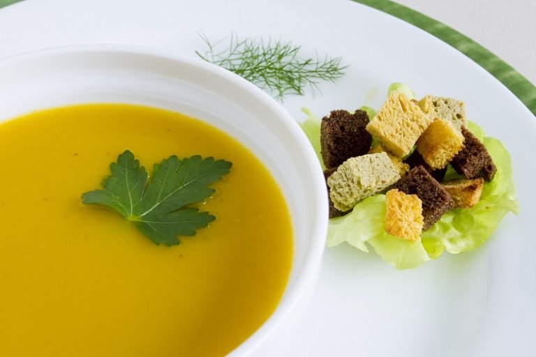 Sopas leves e saborosas