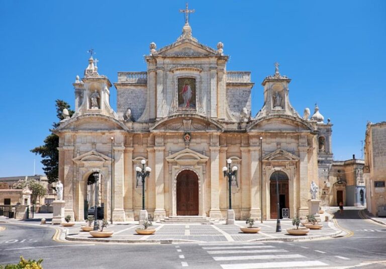 Malta: Onde a Fé foi Esculpida em Ouro e Calcário